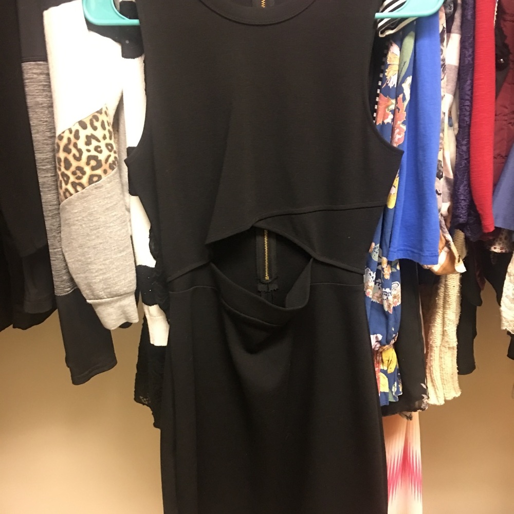 Express dress size 4 but fits like a xs to me